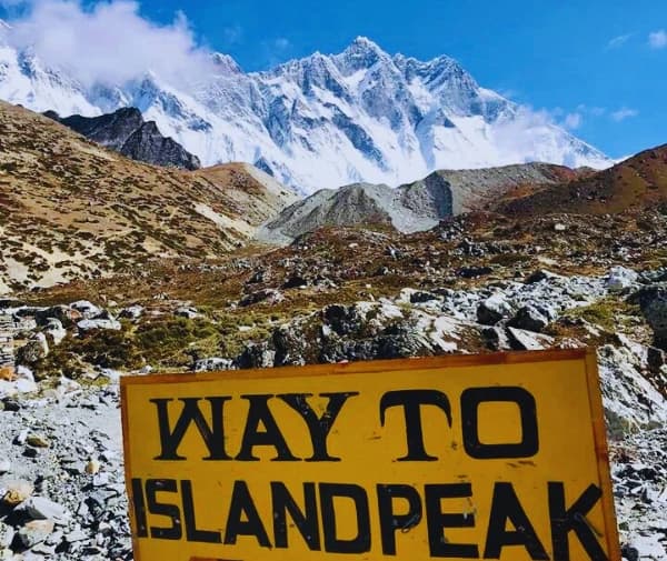 Way to Island Peak Base Camp in Nepal