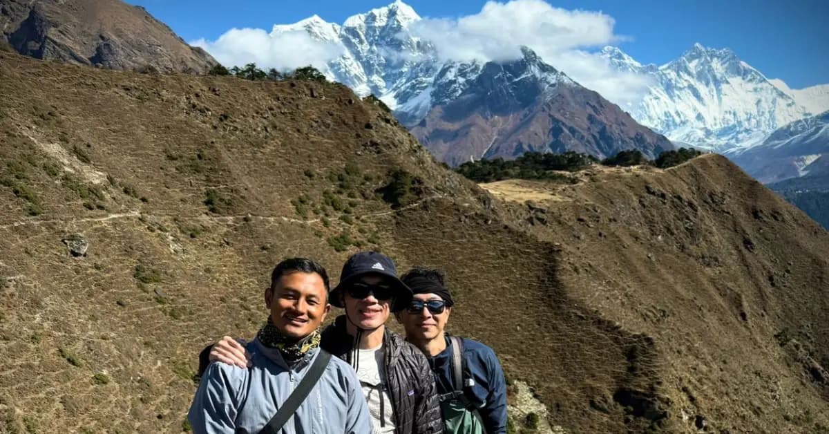 Our guide Samual with Hikers during Everest Base Camp Trek