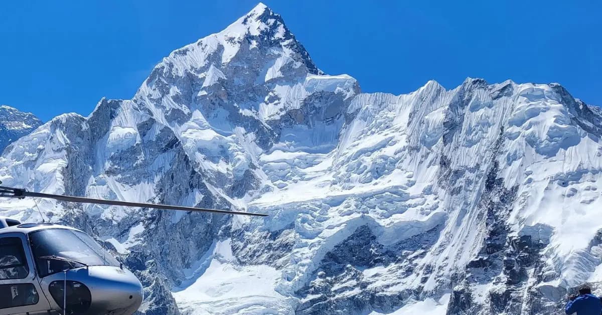 Helicopter experience during the EBC trek