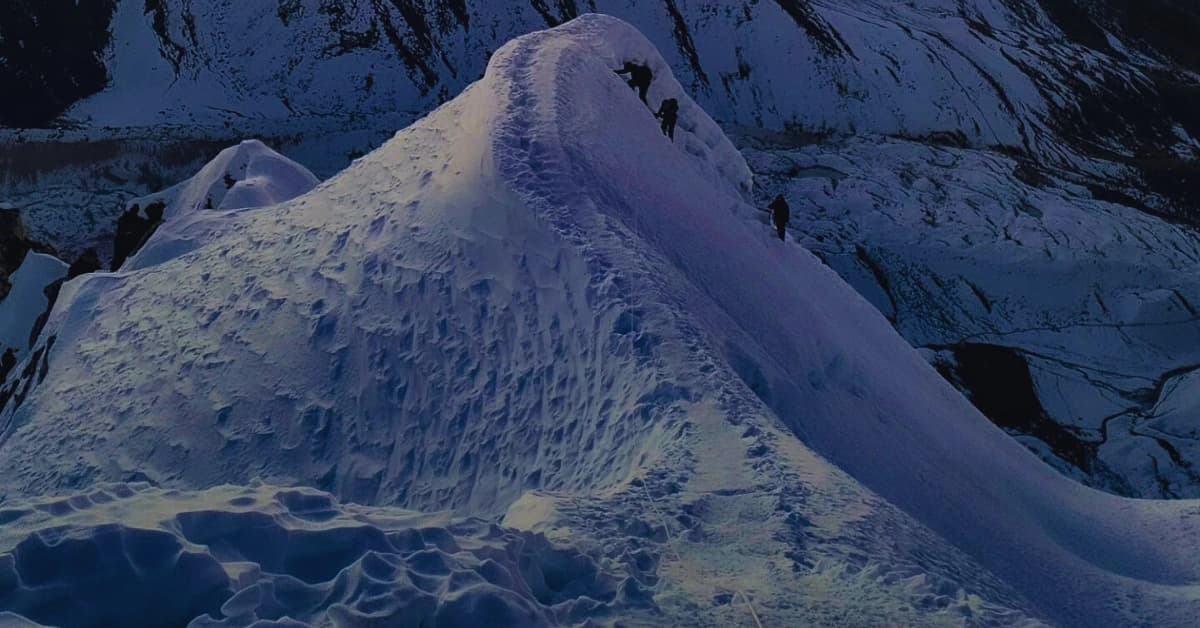 lobuche east peak climbing